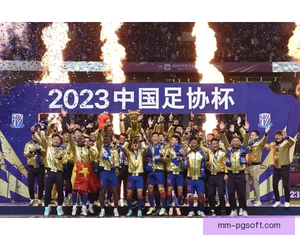 范佩西正式执掌海伦芬教鞭开启全新挑战旅程